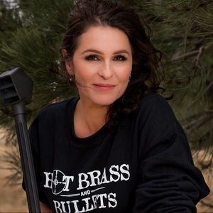 Meet your Posher, Lacy